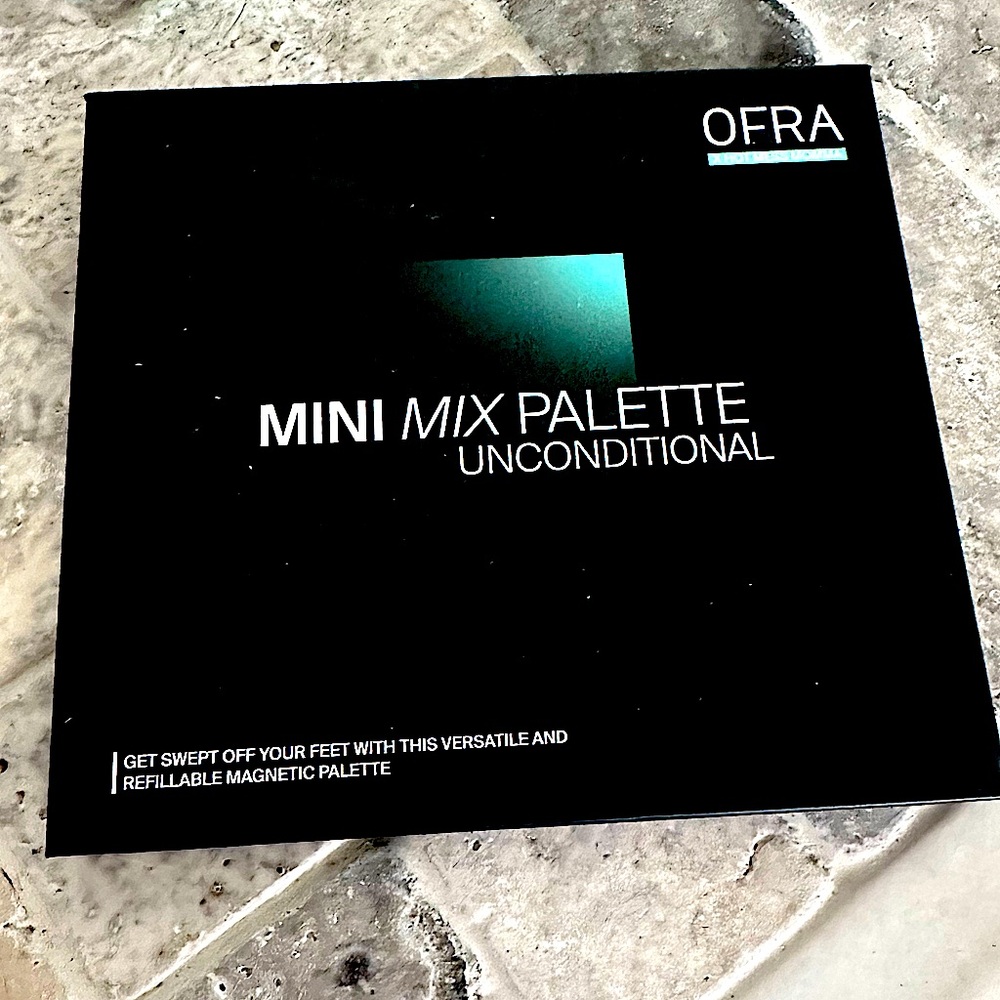 OFRA Cosmetics Mini Mix Face Palette- Unconditional